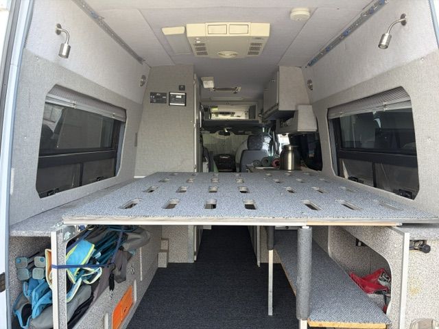 Main image 10