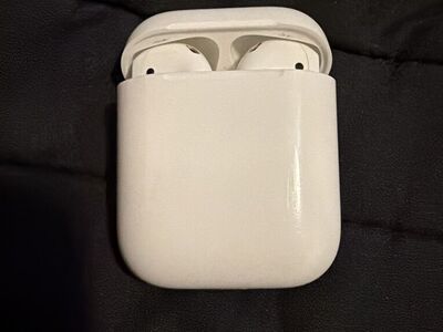 Airpods 2nd Gen lightning