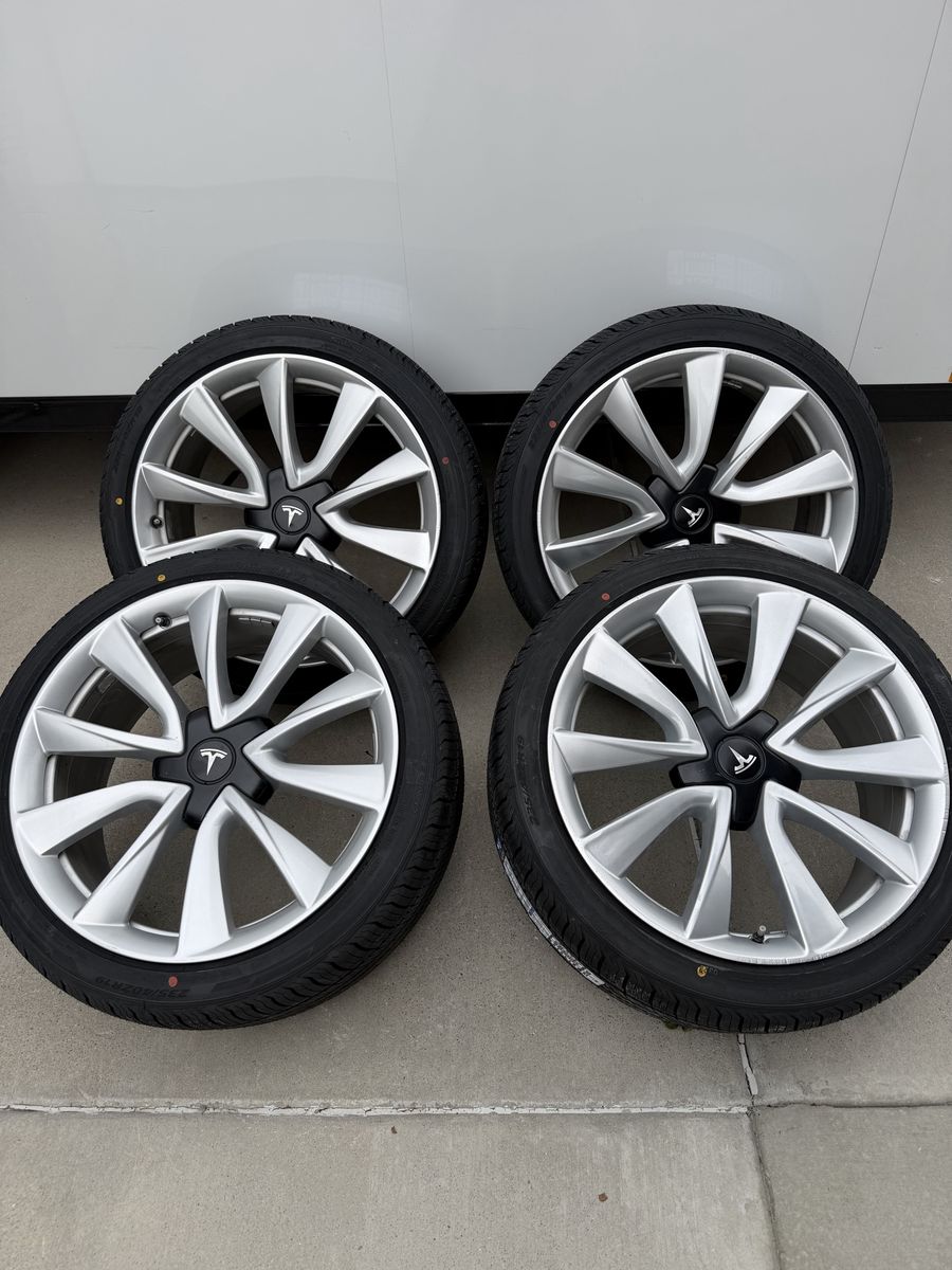 Set of 4 Tesla Model 3 19 inch Wheels and New Tires 235/40r19 rims tire