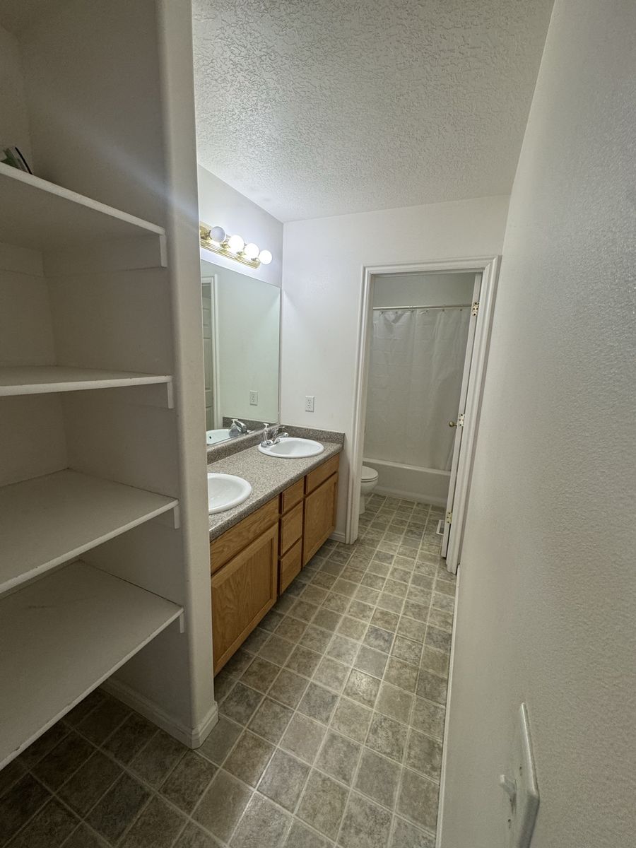 Three bedroom two bath apartment in Ephraim