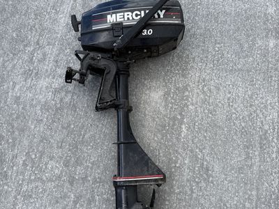 Mercury 2 stroke outboard motor