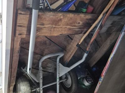 Wheel barrel frame and wheels.