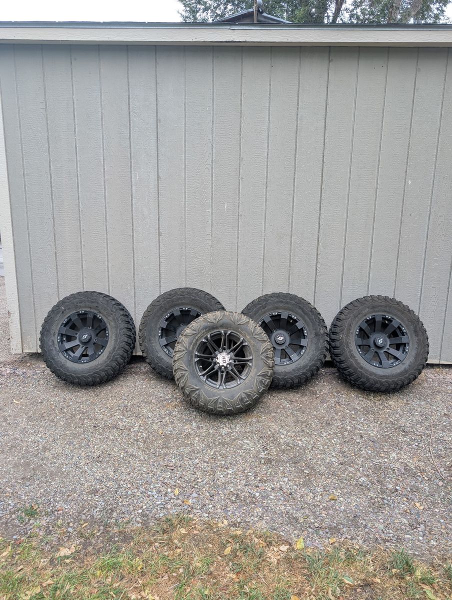 Razr tires