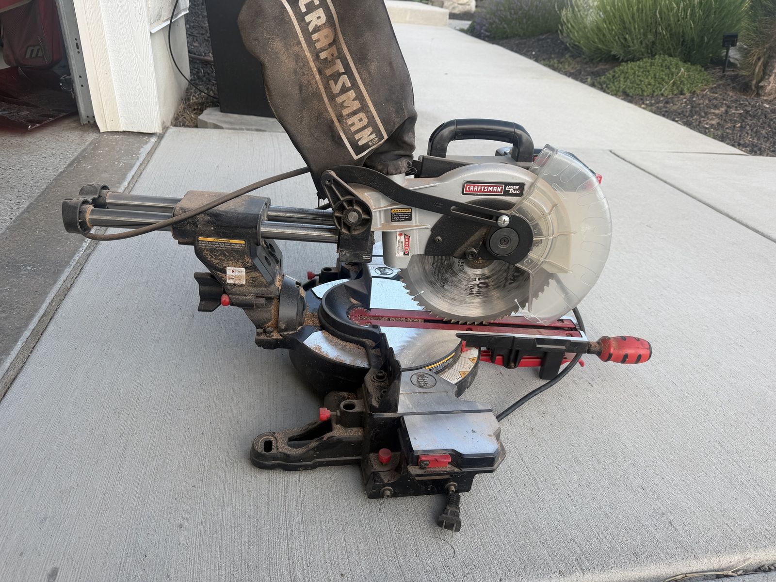 Craftsman 10-inch Sliding Compound Miter Saw with Laser Trac - 15 Amp, 4800 RPM