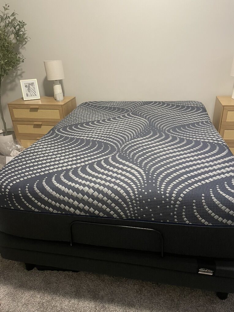 TempurPedic Queen Motor Mattress Box Spring ONLY