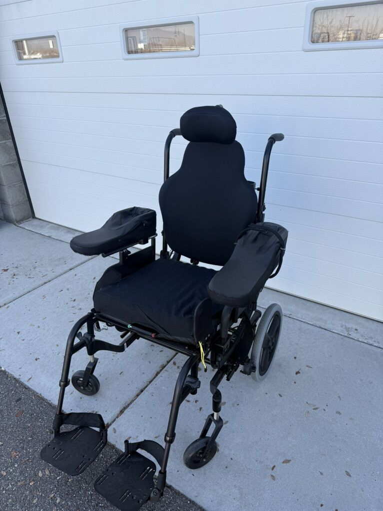 Quickie Iris Tilting Manual Wheelchair -Adult Size