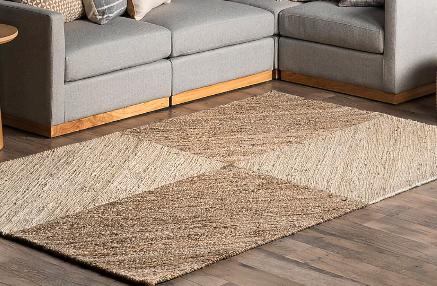 New 8ft x 10ft natural 100%  Jute rug geometric design