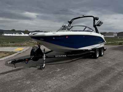2018 Scarab 215 HO Impulse – Supercharged Twin Eng