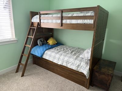 Twin Solid Wood Bunk Bed