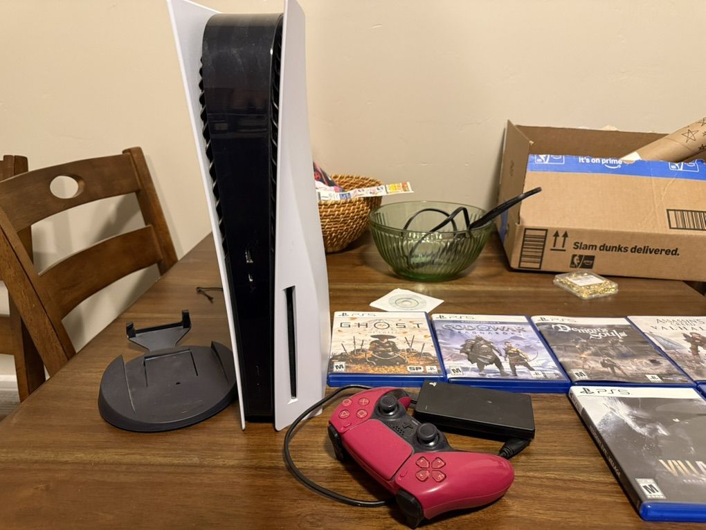Main image 3