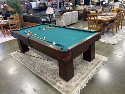 Pool table