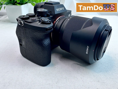 Sony Alpha a7 IV Full-Frame Mirrorless Camera + SEL2870 28-70mm Lens | 33MP | 4K
