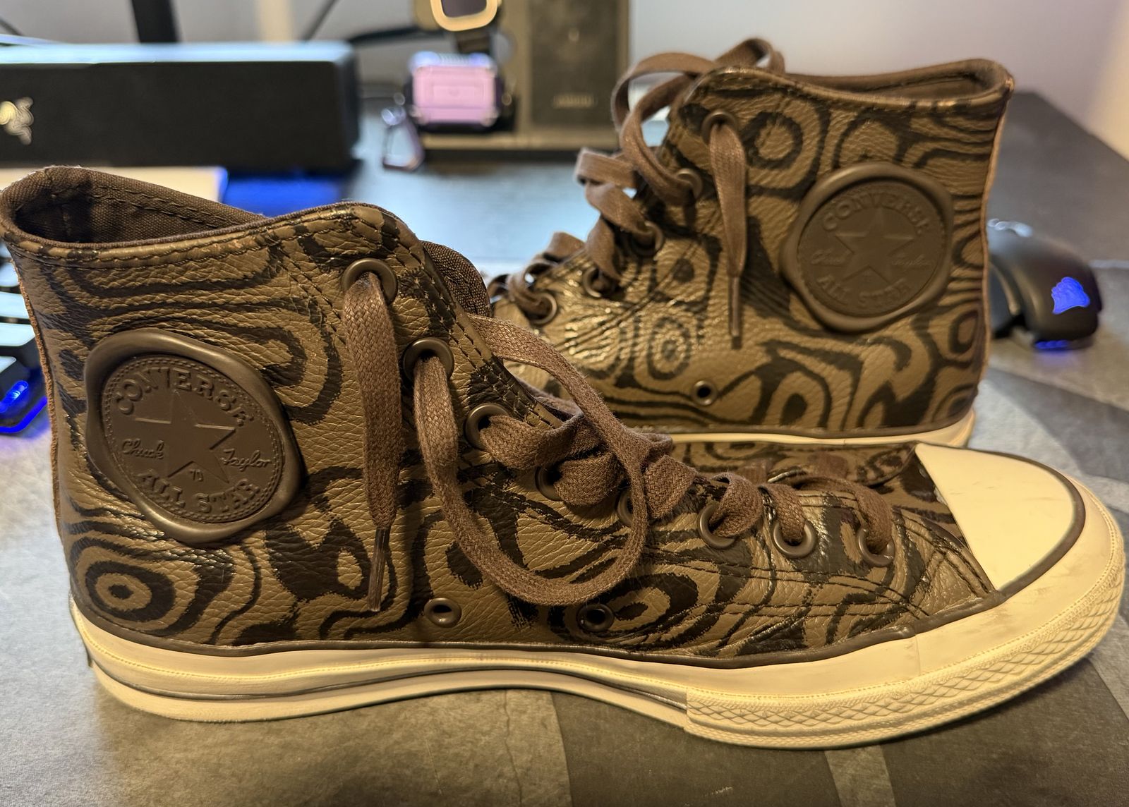 WIlly Wonka Choclate Swirl Converse