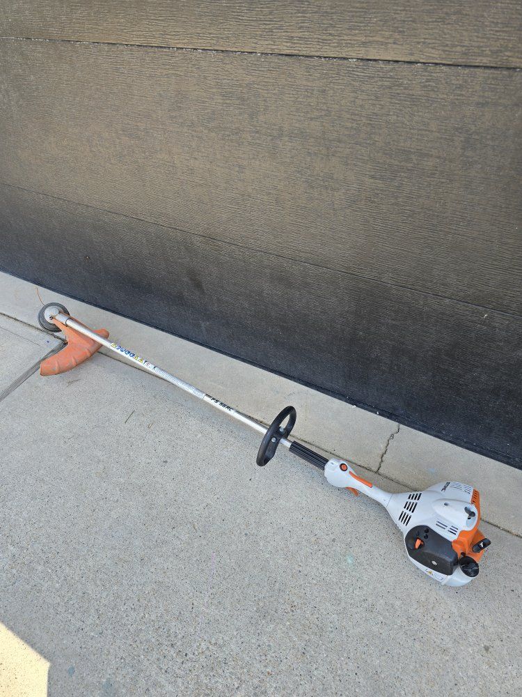 STIHL FS 56 RC-E Straight Shaft String Trimmer – Easy2Start – Clean!