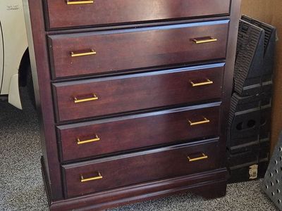 Nice chest of drawers