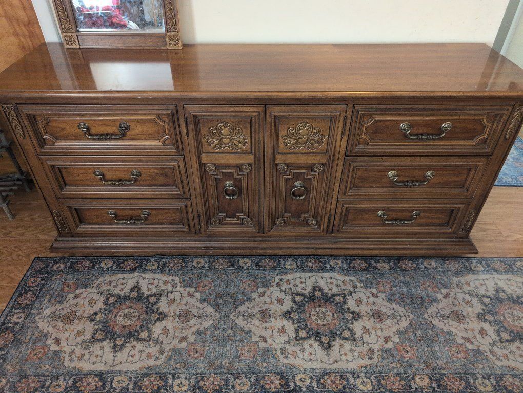 Wood Dresser set