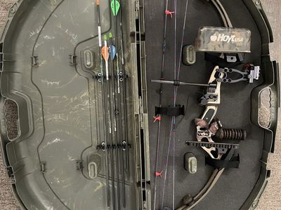 Hoyt Bow