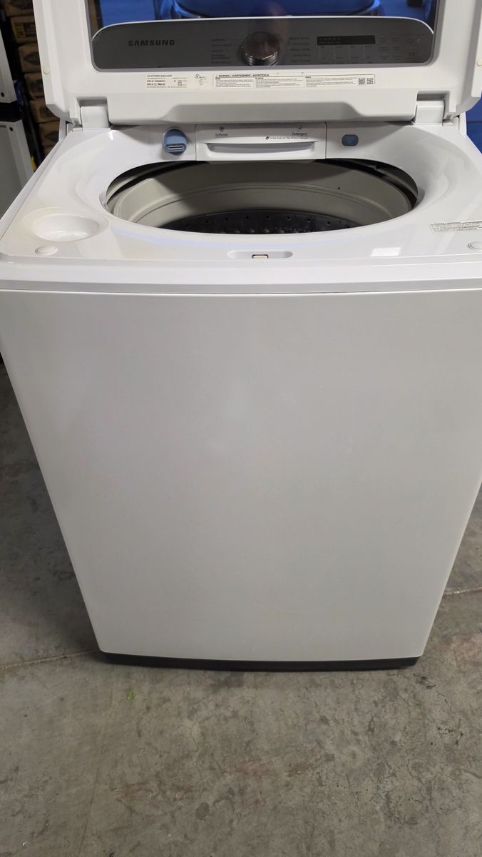 Main image 6