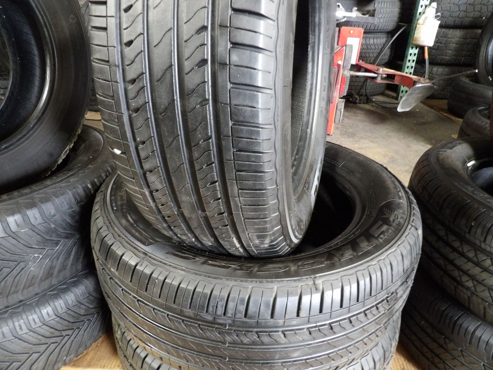 215/60R16 STARFIRE SOLARUS A/S PAIR OF TWO USED TIRES
