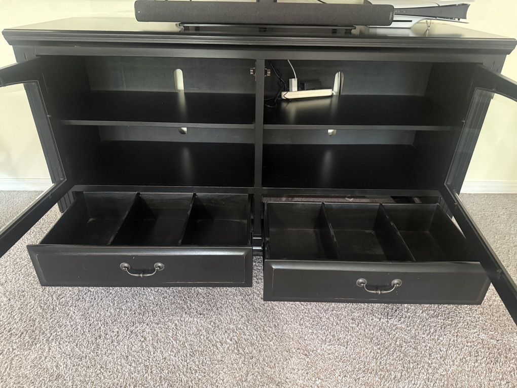 Black tV Entertainment Center