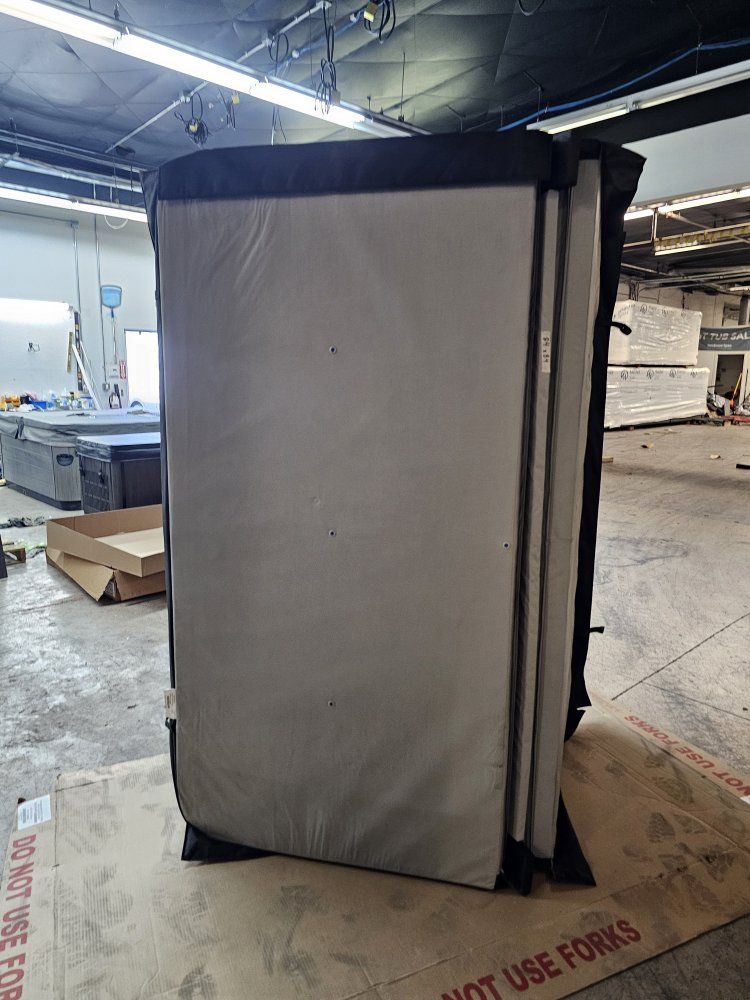 Main image 3