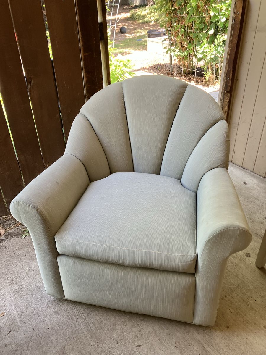 Arm chair