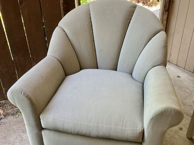 Arm chair