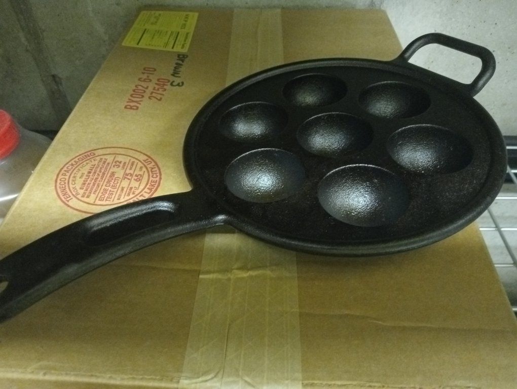 Cast Iron Ebelskiver Aebleskiver Pan 7 Mold Round Skillet Handle