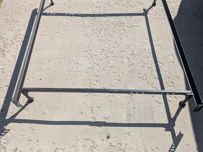 Metal Bed Frame, single/twin size