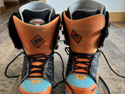 Men's ThirtyTwo Snowboard Boots Orange Black US 13
