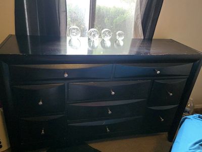 Dresser 5FT L X 3.3 High