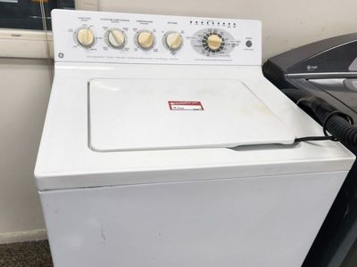 GE White Top Load Washing Machine