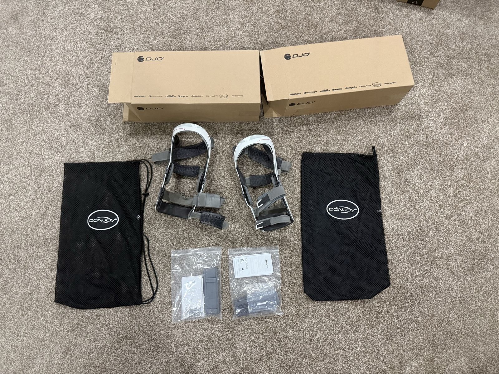 DJO DonJoy Left & Right Knee Braces (Pair) Size L