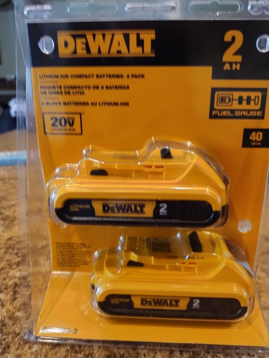 DeWalt 20v -2 AH - 40 WH lithium ion batteries