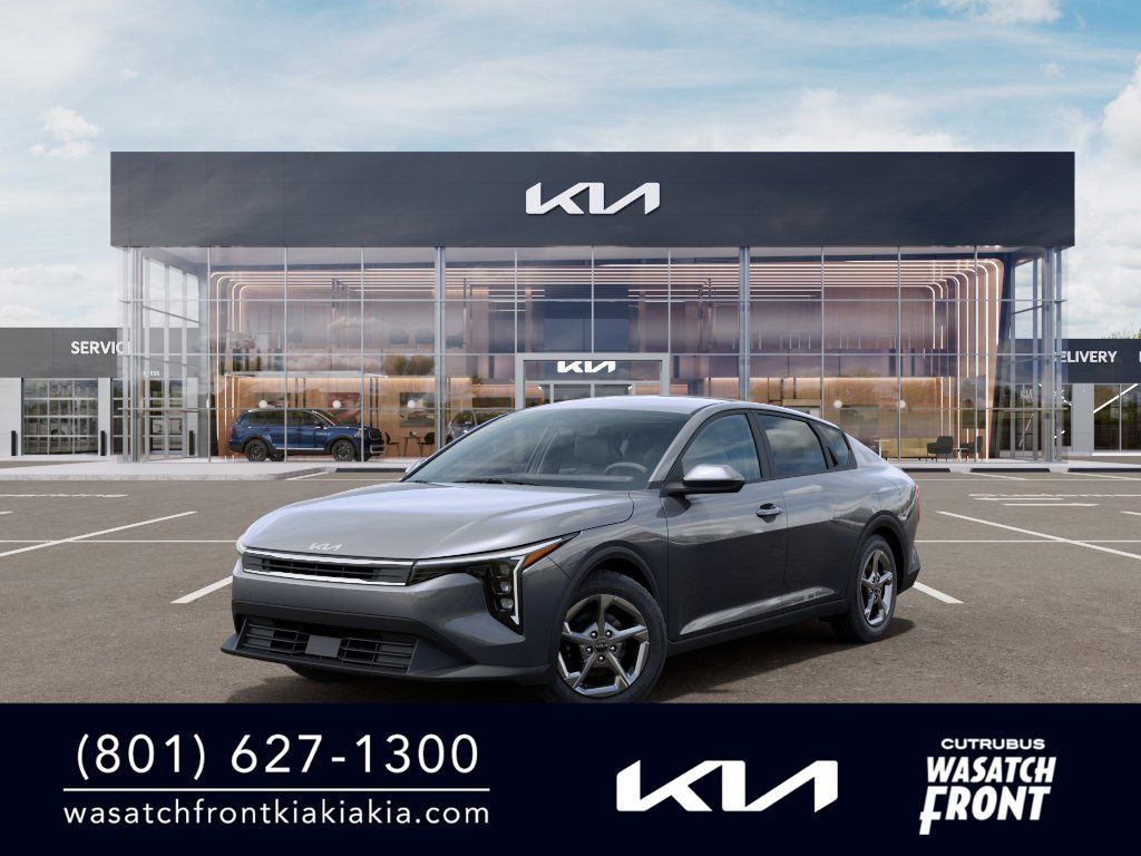 2026 Kia K4 LXS