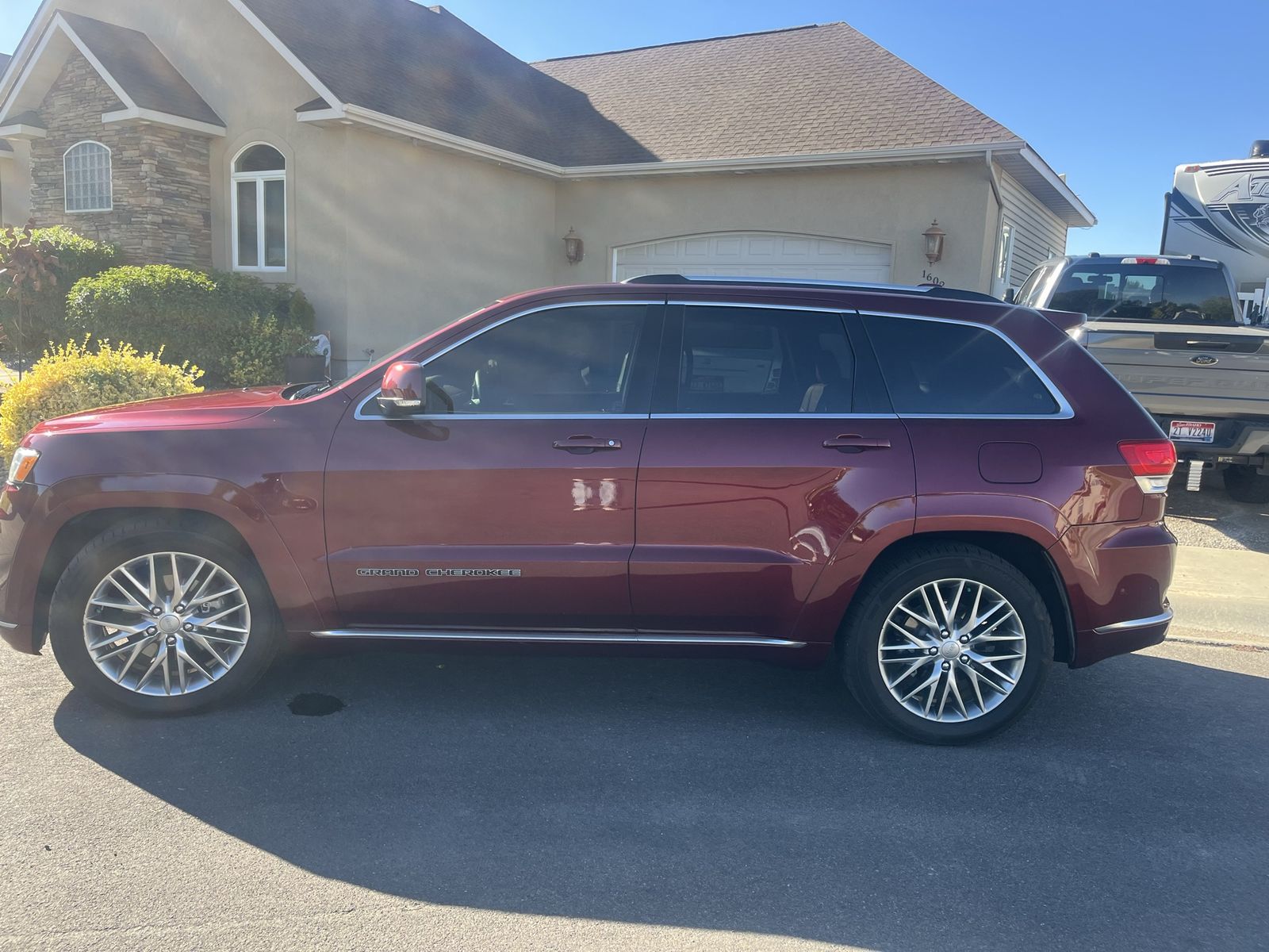 2017 Jeep Grand Cherokee Summit