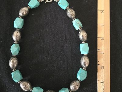 Vintage Faux Turquoise and Silvertone Necklace