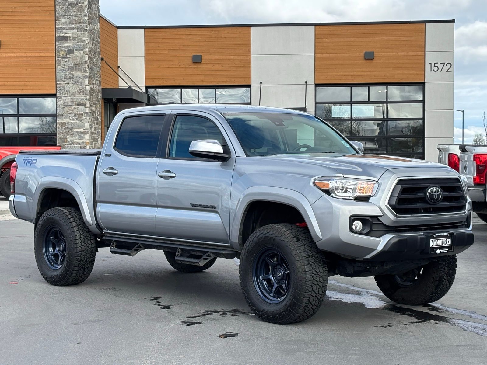 2020 Toyota Tacoma SR5 V6