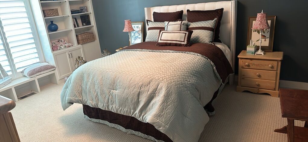 Queen Ralph Lauren 8 Piece Comforter Set