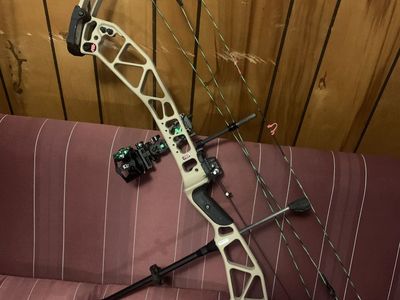 PSE EVO EVL 34 Compound Bow