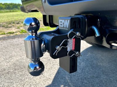 B&W Tow & Stow Hitch