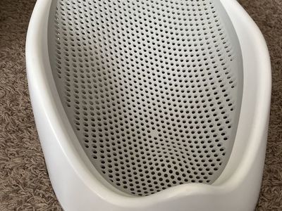 Angelcare Baby Bath Support Seat White & Grey