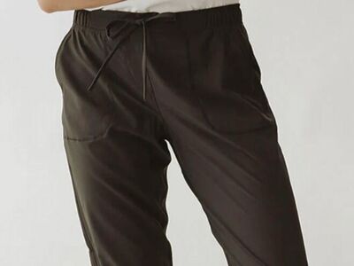 Albion jetsetters Women's Joggers size Small in Draper $40 cash/venmo