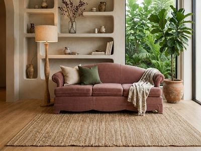 Vintage Mid Century Hollywood Regency Mauve Velvet 3-Seater Sofa Couch w/Channeled Camel Back, Rolled Armrests & Parsons Wrapped