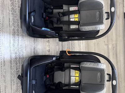 Graco Snug fit infant car seat