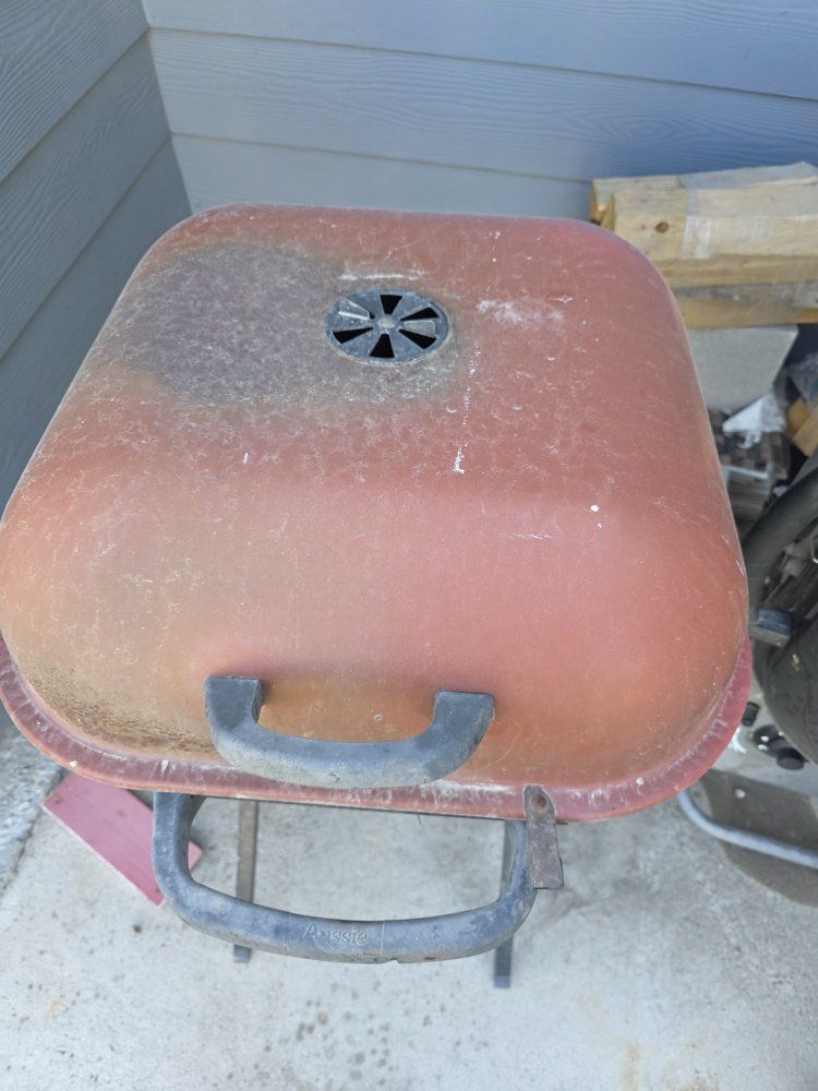 Aussie Charcoal Grill - Portable BBQ for Outdoor Cooking, Good Condition