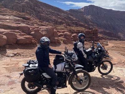 Royal Enfield Himalayan 2022 with gear