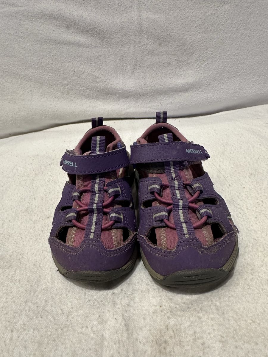 Merrell toddler size 6 purple/pink water or hiking sandals