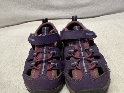 Merrell toddler size 6 purple/pink water or hiking sandals