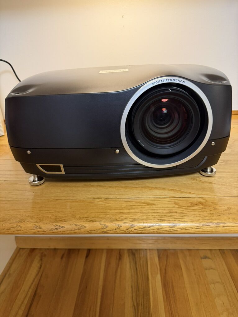 dVision Digital Projector 30 1080P-XC / GP3